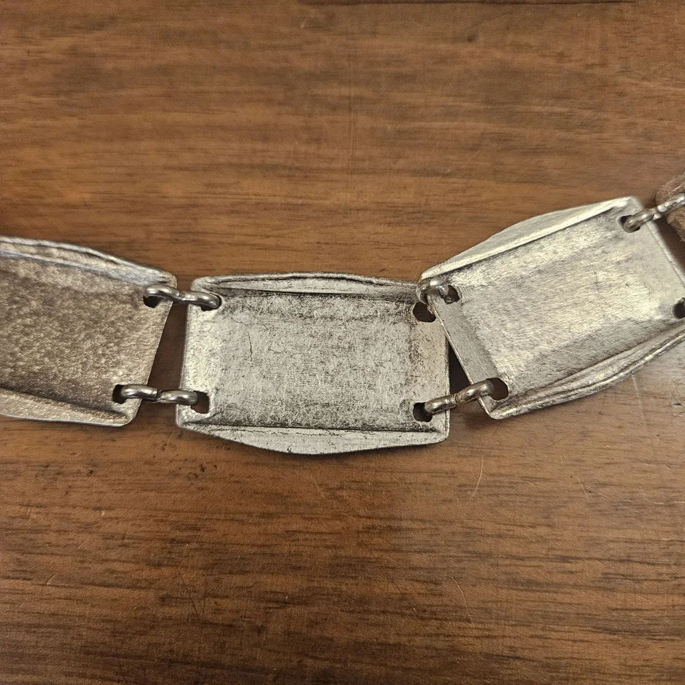 Vintage The Limited Tan Genuine‎ Italian Leather Silvertone Concho Belt Size M